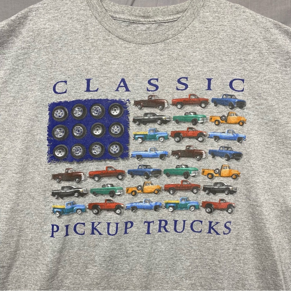 Lifestyle Classics Pick Up Truck American Flag T-Shirt‎ Gray Men  Size | 4XL - Picture 2 of 6